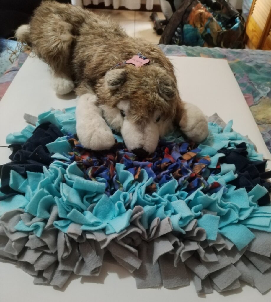 Snuffle Mats reduce stress and anxiety.